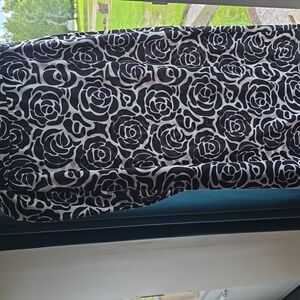 Womens Nuggles Large skirt